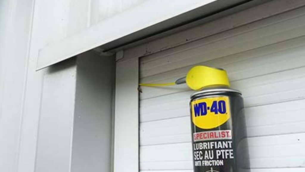 Conseils pour entretenir et réparer un caisson de volet roulant